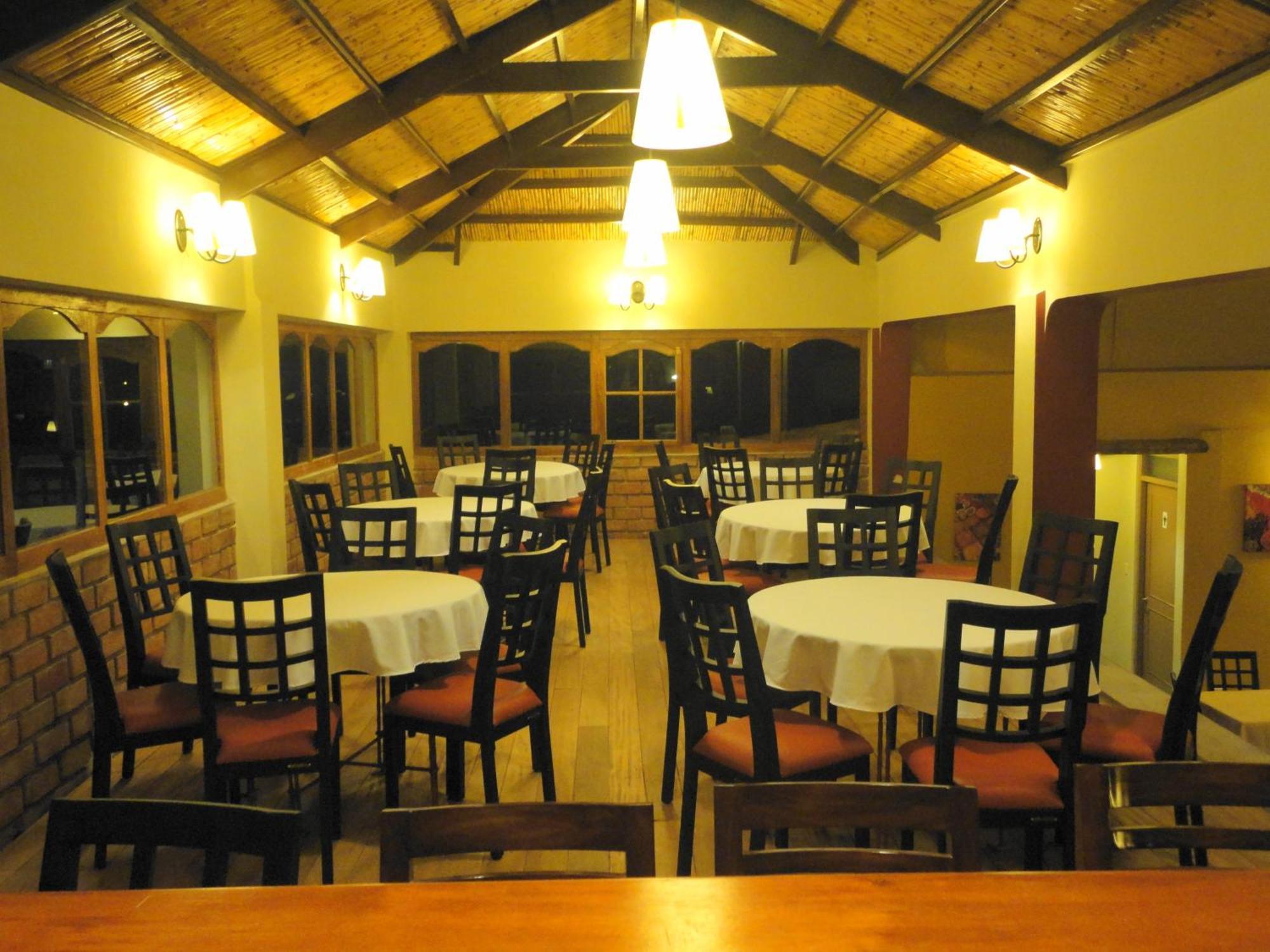 Hotel Pisonay Pueblo Urubamba Exterior photo